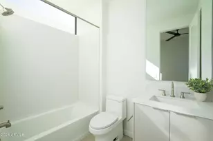 1729 E Winchcomb Dr, Phoenix, AZ 85022 - Photo 36