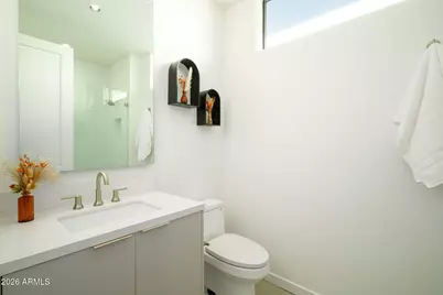 1729 E Winchcomb Drive, Phoenix, AZ 85022 - Photo 32