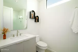 1729 E Winchcomb Dr, Phoenix, AZ 85022 - Photo 32