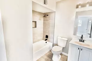 4230 N 49th Dr, Phoenix, AZ 85031 - Photo 20