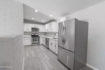 4230 N 49th Drive, Phoenix, AZ 85031 - Photo 14