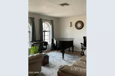 11640 N 74th Drive, Peoria, AZ 85345 - Photo 4