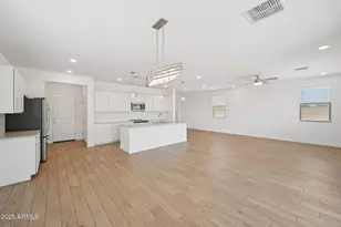 7221 N 74th Ave, Glendale, AZ 85303 - Photo 8