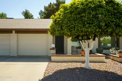 2064 S Farnsworth Drive #15, Mesa, AZ 85209 - Photo 1