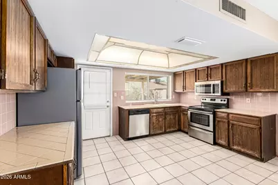 5227 W Poinsettia Drive, Glendale, AZ 85304 - Photo 6