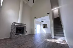 1126 W Elliot Rd, Chandler, AZ 85224 - Photo 2