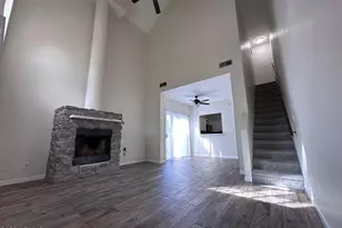 1126 W Elliot Rd, Chandler, AZ 85224 - Photo 2