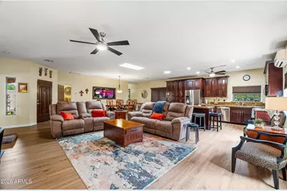 1802 E Stella Lane, Phoenix, AZ 85016 - Photo 8