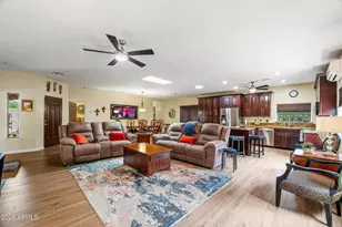 1802 E Stella Ln, Phoenix, AZ 85016 - Photo 8