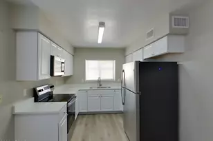 6826 W Cholla St, Peoria, AZ 85345 - Photo 6