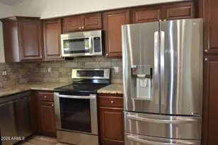 9614 W Echo Ln, Peoria, AZ 85345 - Photo 10