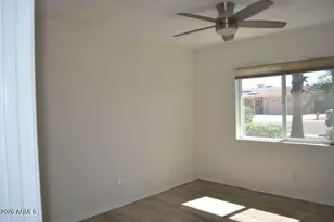 9614 W Echo Ln, Peoria, AZ 85345 - Photo 18