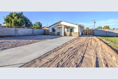 604 E South Avenue, Buckeye, AZ 85326 - Photo 2