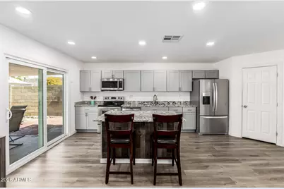 1930 W Joan De Arc Avenue, Phoenix, AZ 85029 - Photo 10