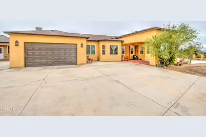 8210 S 132nd Avenue, Goodyear, AZ 85338 - Photo 4