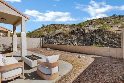 315 W Mountain Sage Drive, Phoenix, AZ 85045 - Photo 2