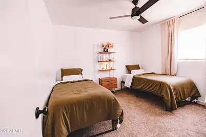 11607 N 21st Avenue, Phoenix, AZ 85029 - Photo 14