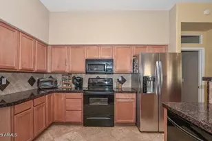 2116 E Beautiful Ln, Phoenix, AZ 85042 - Photo 12