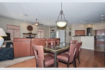 2116 E Beautiful Lane, Phoenix, AZ 85042 - Photo 6