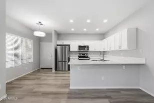 534 E Bartlett Way, Chandler, AZ 85249 - Photo 14