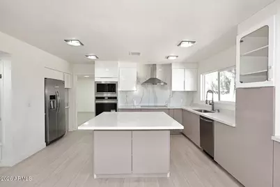 8140 E Del Joya Drive, Scottsdale, AZ 85258 - Photo 2