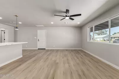 861 W 5th Avenue, Apache Junction, AZ 85120 - Photo 6