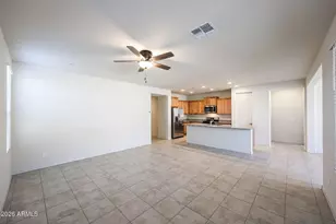 13438 W Copper Leaf Ln, Peoria, AZ 85383 - Photo 6