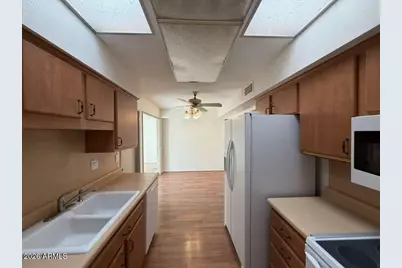 13066 N 100th Avenue, Sun City, AZ 85351 - Photo 4