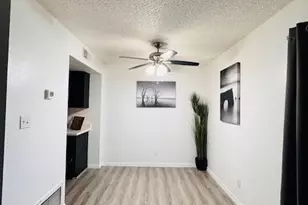 3221 W Royal Palm Road W, Phoenix, AZ 85051 - Photo 6