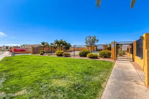 847 W Rice Dr, Tempe, AZ 85283 - Photo 32