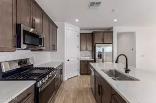 8740 S 170th Ave, Goodyear, AZ 85338 - Photo 2