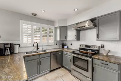 15587 W Rio Vista Lane, Goodyear, AZ 85338 - Photo 4