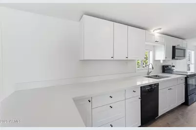 10810 N 91st Avenue #50, Peoria, AZ 85345 - Photo 6