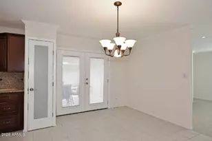 2808 E Lupine Ave E, Phoenix, AZ 85028 - Photo 2