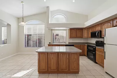 12434 W Monte Vista Road, Avondale, AZ 85392 - Photo 16