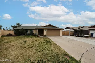 6608 W Mercer Ln, Glendale, AZ 85304 - Photo 2