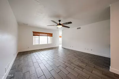 6608 W Mercer Lane, Glendale, AZ 85304 - Photo 6