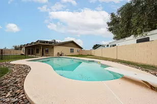 6608 W Mercer Ln, Glendale, AZ 85304 - Photo 32