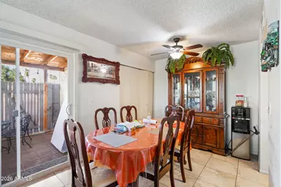 7555 N 47th Lane, Glendale, AZ 85301 - Photo 4