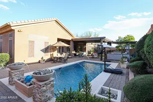 42114 N Alistair Way, Phoenix, AZ 85086 - Photo 2