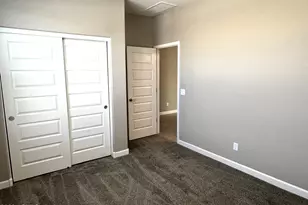 8213 S 45th Ave, Laveen, AZ 85339 - Photo 10