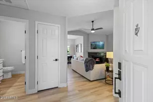 15380 N 100th St, Scottsdale, AZ 85260 - Photo 2