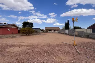 10404 W Buena Vista Dr, Arizona City, AZ 85123 - Photo 1