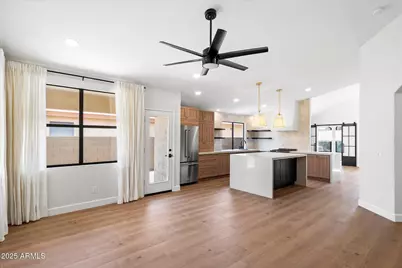 4706 E Jaeger Road, Phoenix, AZ 85050 - Photo 2