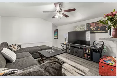 8427 W Glendale Avenue #15, Glendale, AZ 85305 - Photo 4