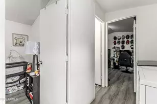 8427 W Glendale Ave, Glendale, AZ 85305 - Photo 10