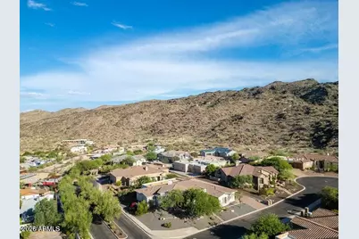 8705 S 24th Place, Phoenix, AZ 85042 - Photo 1