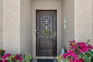 1939 E Encinas Ln, Phoenix, AZ 85040 - Photo 4