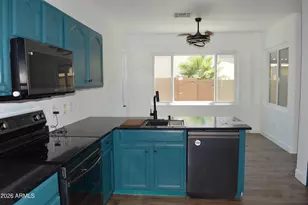 3029 W Villa Cassandra Dr, Phoenix, AZ 85086 - Photo 10