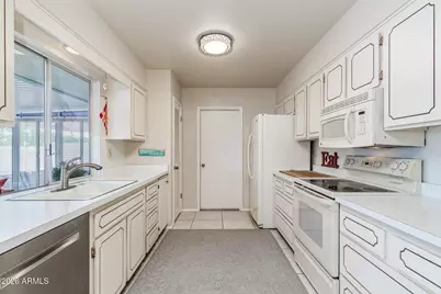 10441 W Burns Drive, Sun City, AZ 85351 - Photo 6